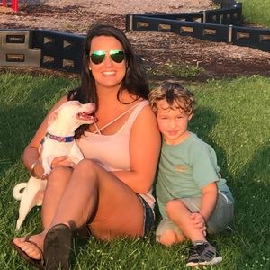 Meet your Posher, Elizabeth